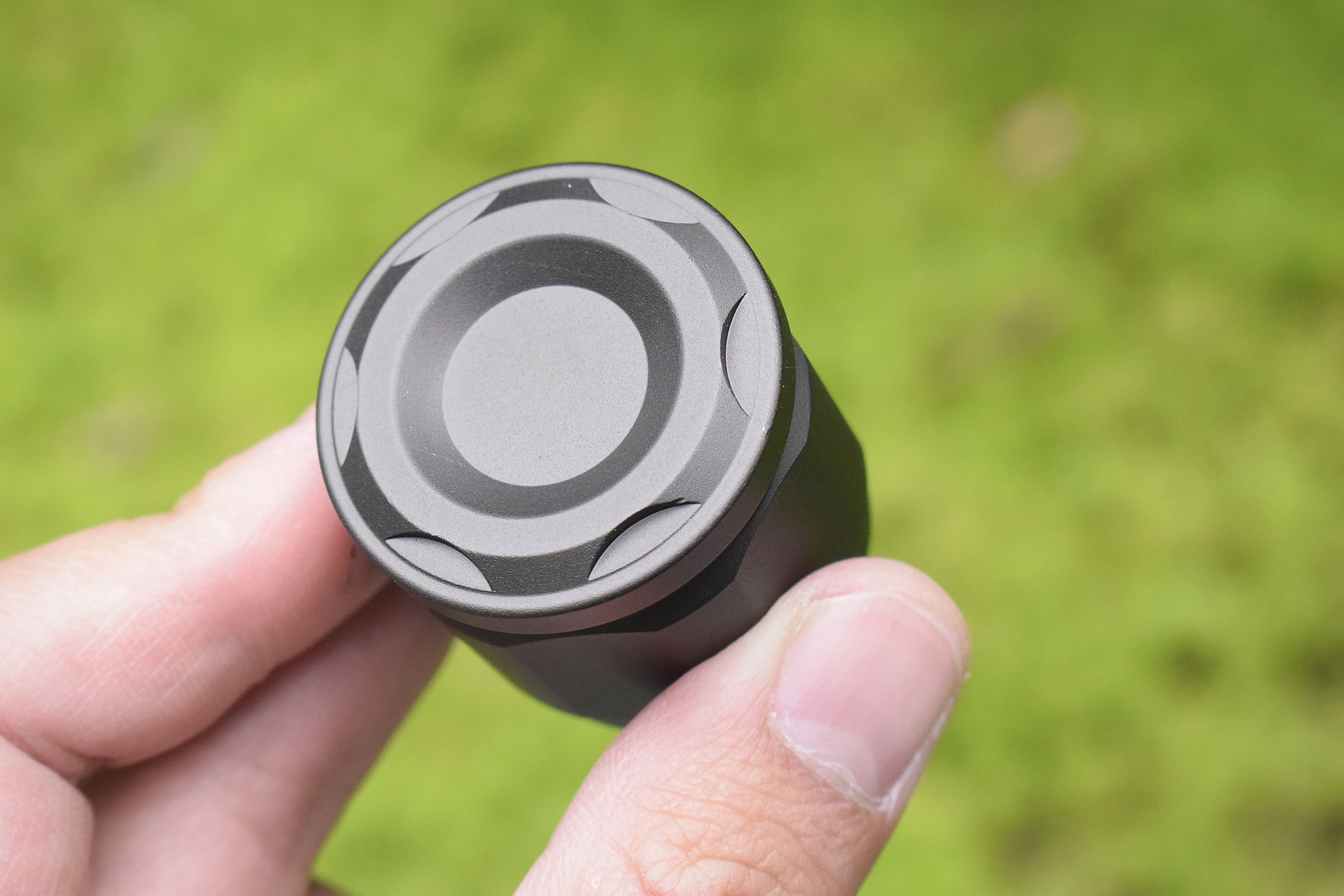 600流明户外手电,65000流明户外泛光手电