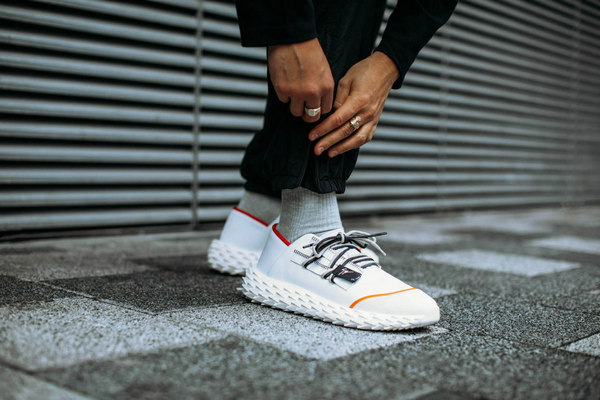 十大奢侈品牌休闲运动鞋,鞋子运动鞋男夏季透气高街