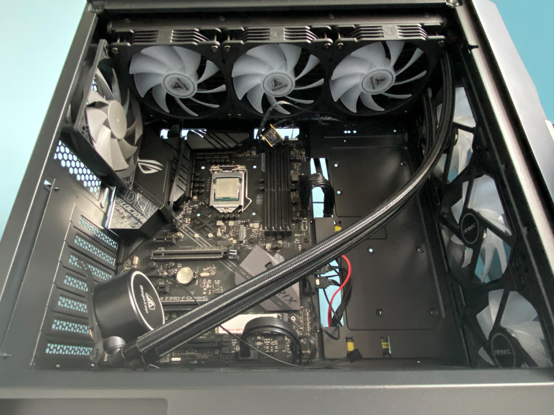 夏天高温电脑机箱如何散热,极寒天气电脑散热