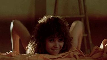 这样的大尺度R级片,注定在影史上留下浓重的一笔