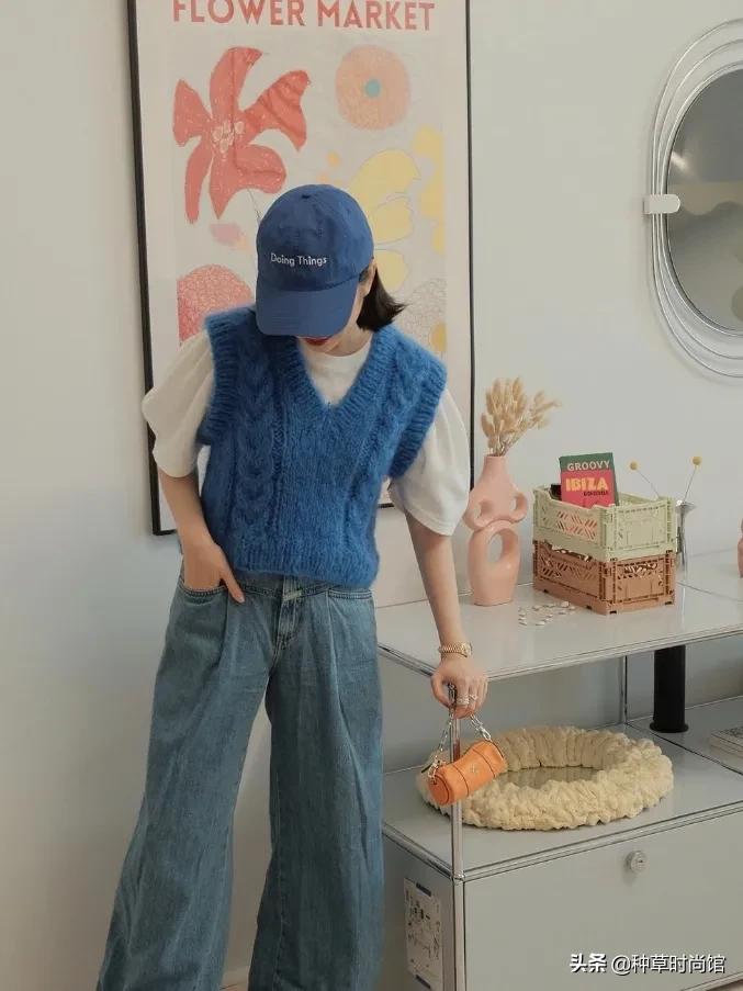 雾霾蓝和克莱因蓝哪个显白,宝蓝跟克莱因蓝哪个显白