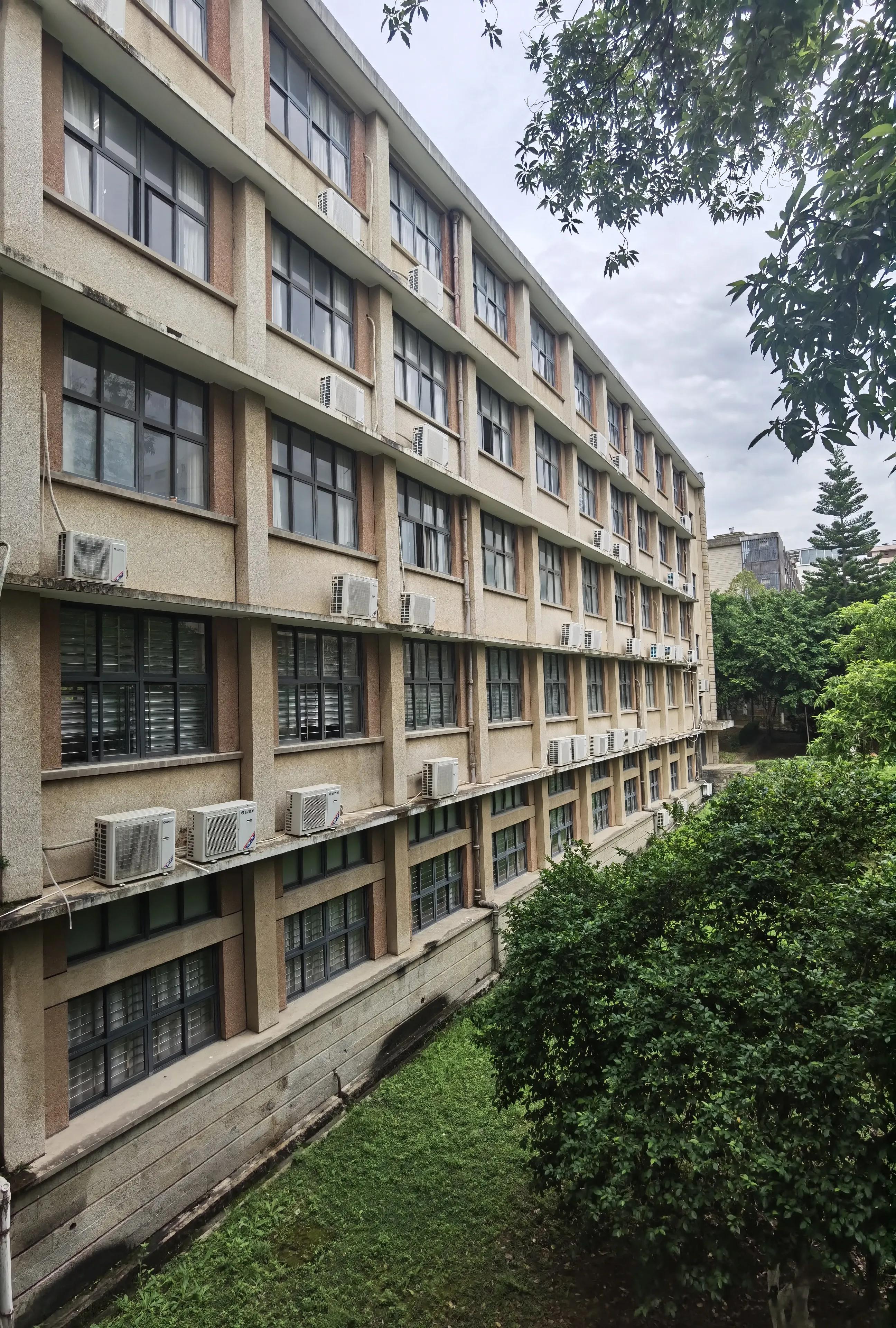 泉州当时为什么留不住华侨大学