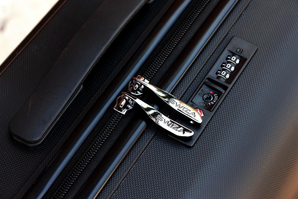 swiza行李箱怎么样,swiza行李箱测评