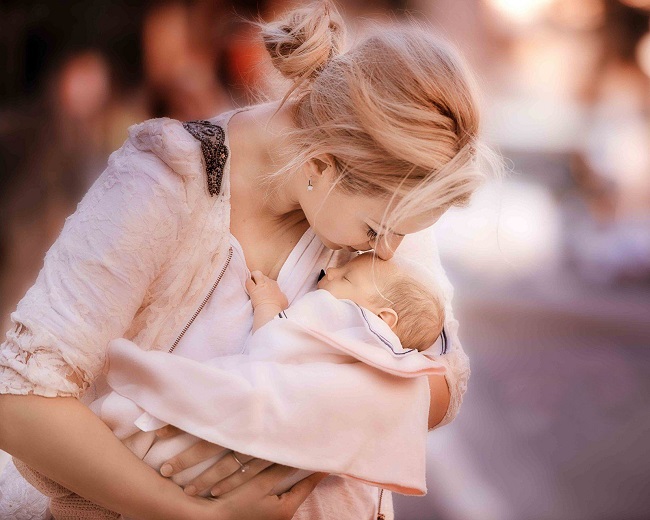 产后不喂奶对子宫有什么影响,产后不哺乳对乳房有什么危害