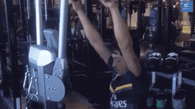 健身如何选动作,足球运动健身动作有哪些