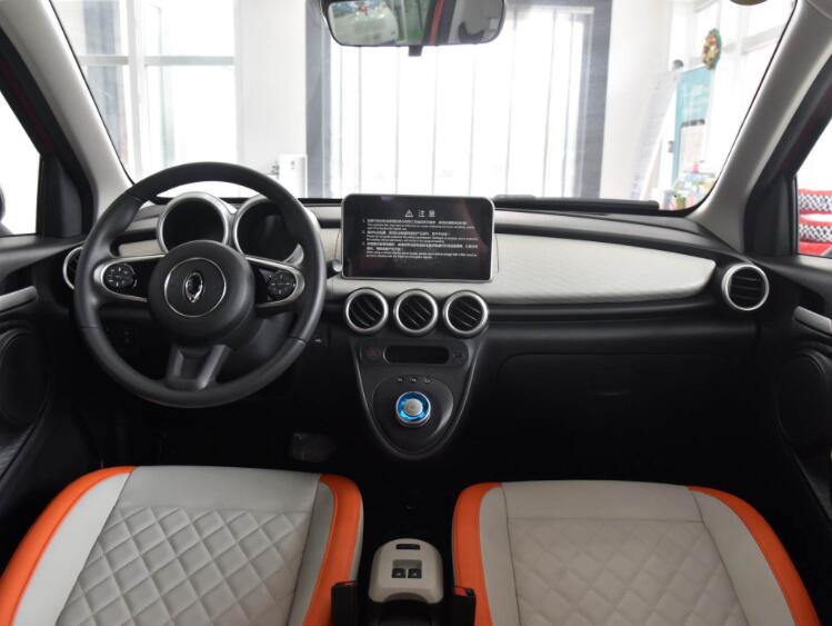 3-6万纯电动汽车续航300公里左右,预算18万元这两款纯电动车适合你