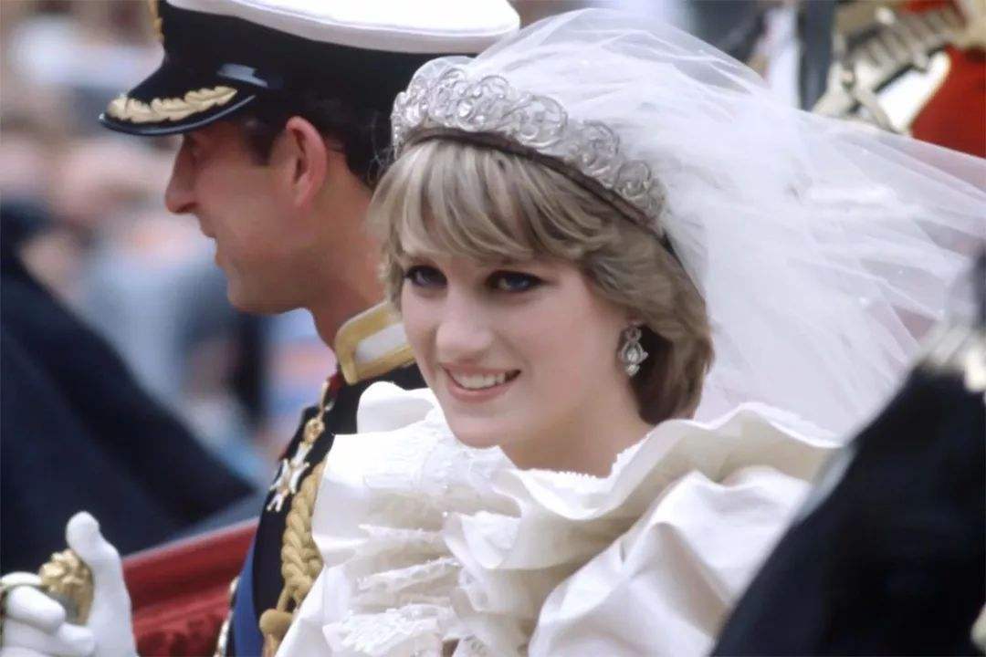 戴安娜王妃输给卡米拉,戴安娜王妃嫁给查尔斯王子