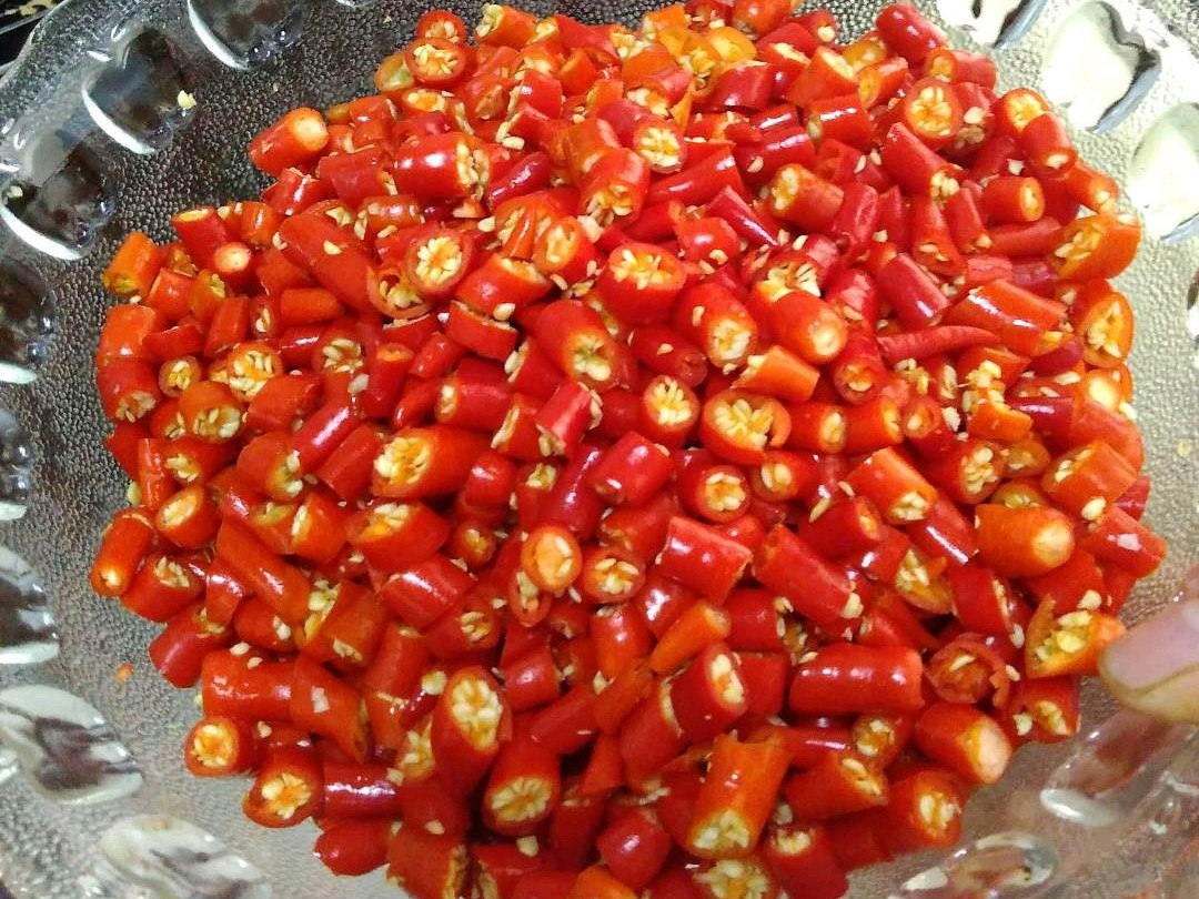 这才是蒜蓉辣酱最正宗的做法,秘制蒜蓉辣酱开胃又下饭