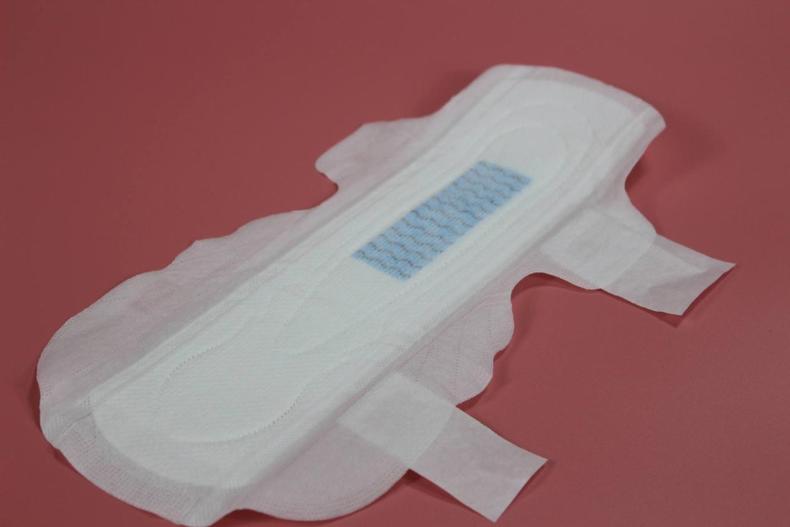 卫生巾是怎么被发明出来的,女性卫生巾是历史上谁发明的