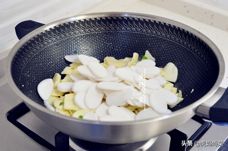 它到底是冬笋还是春笋？味有区别么，做成这样让南方人爱的不行