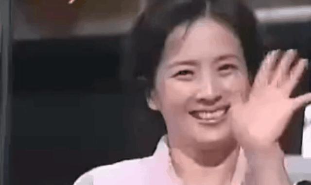 大美女刘晓莉：为了女儿刘亦菲，放弃了事业，丢掉了婚姻