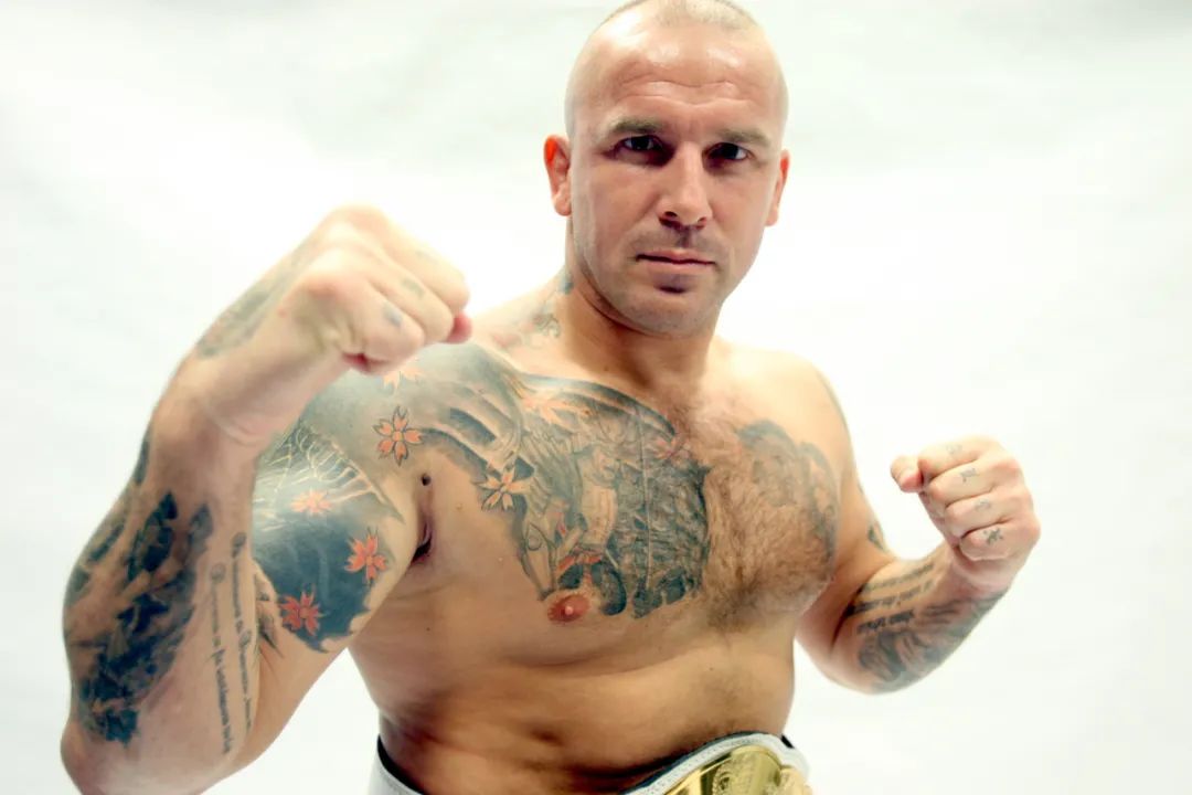 快报｜他是欧洲散打王者！本周大战世界第二猛人