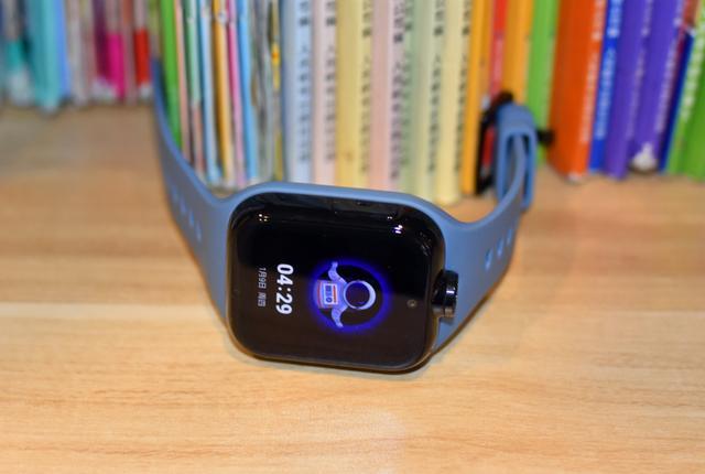 NFC刷公交+AI学习，米兔儿童学习手表不止是手表，小天才快来接招