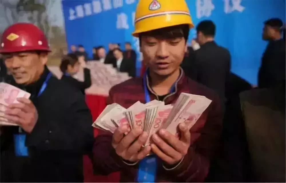 农民工到公司催工资怎么解决,工人和老板该怎么谈工资不翻脸