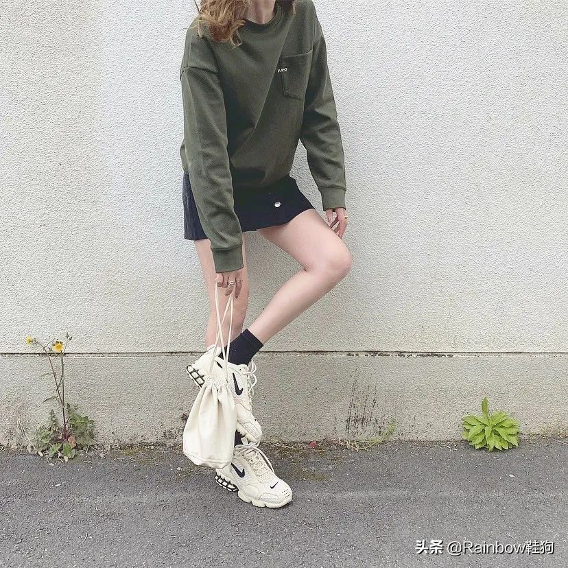 StussyxNike成富婆快乐鞋，女孩子们当心成为下一波鞋圈韭菜