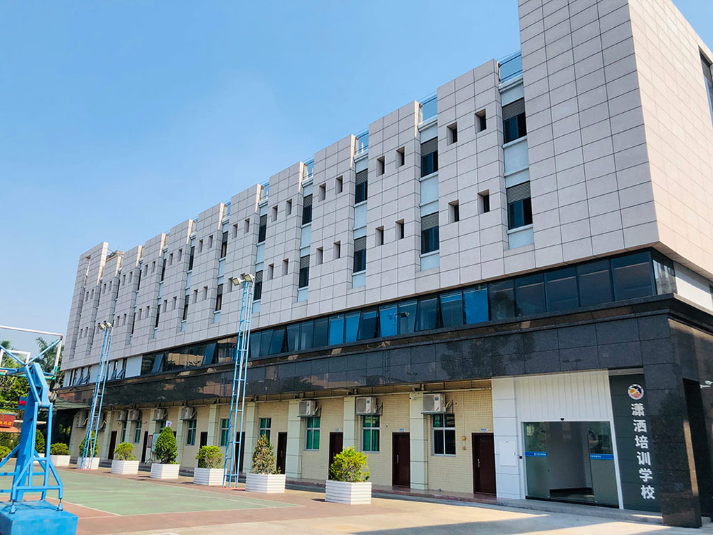 学习模具的学校,模具厂学做模具好学吗