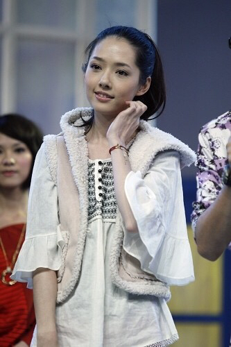 从“益达女孩”到“港圈太子妃”，郭碧婷的故事比你想象的要丰富