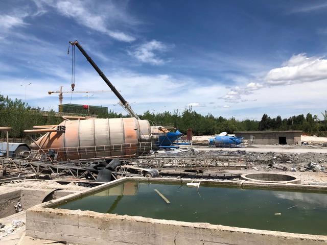 昆明一小区业主:买房时开发商说这是主题公园,住进去后发现变成垃圾转运站