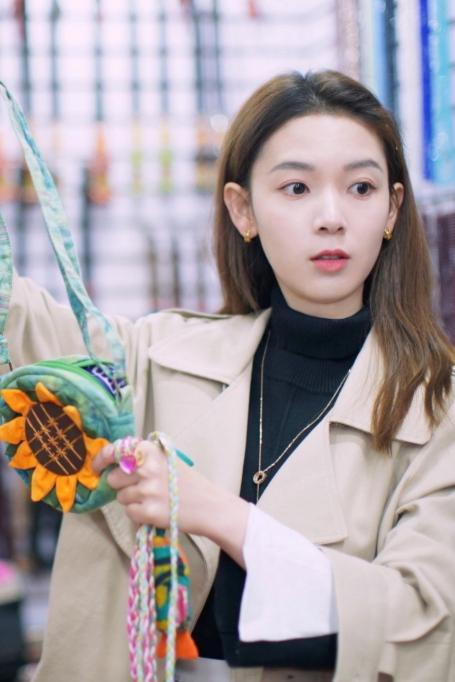 陈瑶现代女扮男装,陈瑶穿女装图片