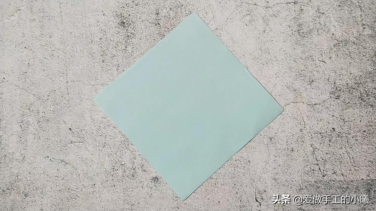 爱心窗花剪纸教程图解,长方形剪纸爱心窗花