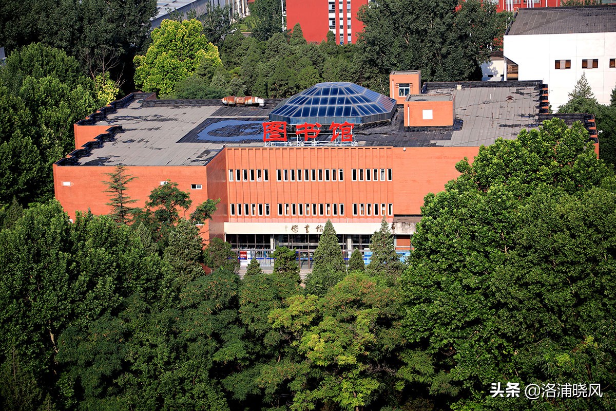 北京第二外国语学院风景,北京第二外国语学院分析