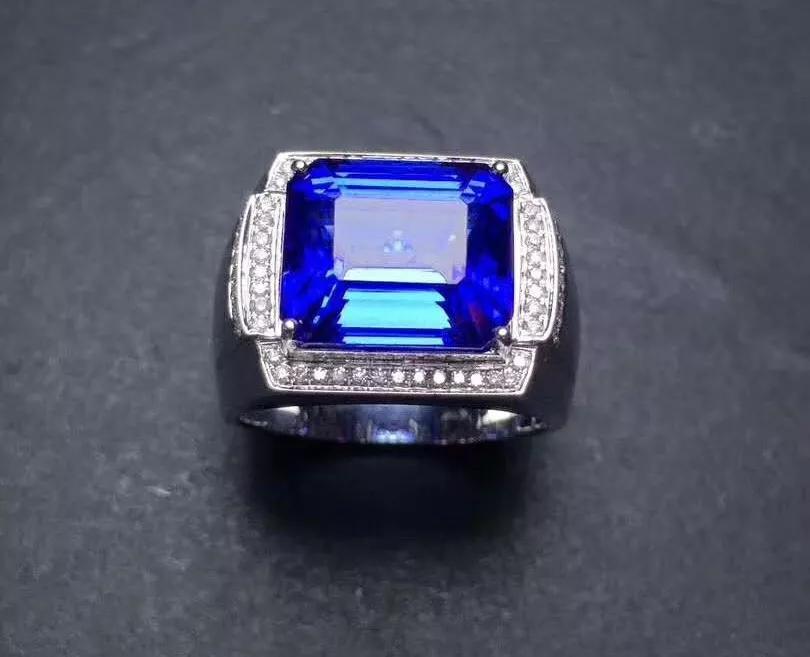 老人意外发现价值160万石头,男人发现一块巨石值10亿