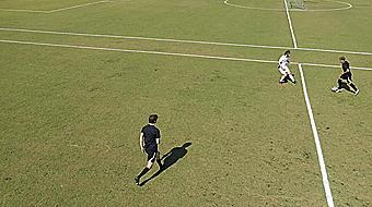 十个足球比赛常用过人教学,球场上的经典技巧大家都学一学吧