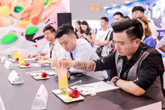 宸濇笣椁愰ギ闆嗙粨,宸濇笣椁愰ギ澶у挅