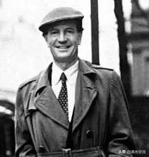 他是花花公子，是伦敦夜总会里最受欢迎的人，但他却是一个克格勃