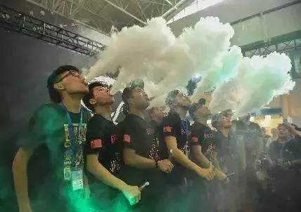 2022企业人均年终奖,中国企业平均年终奖