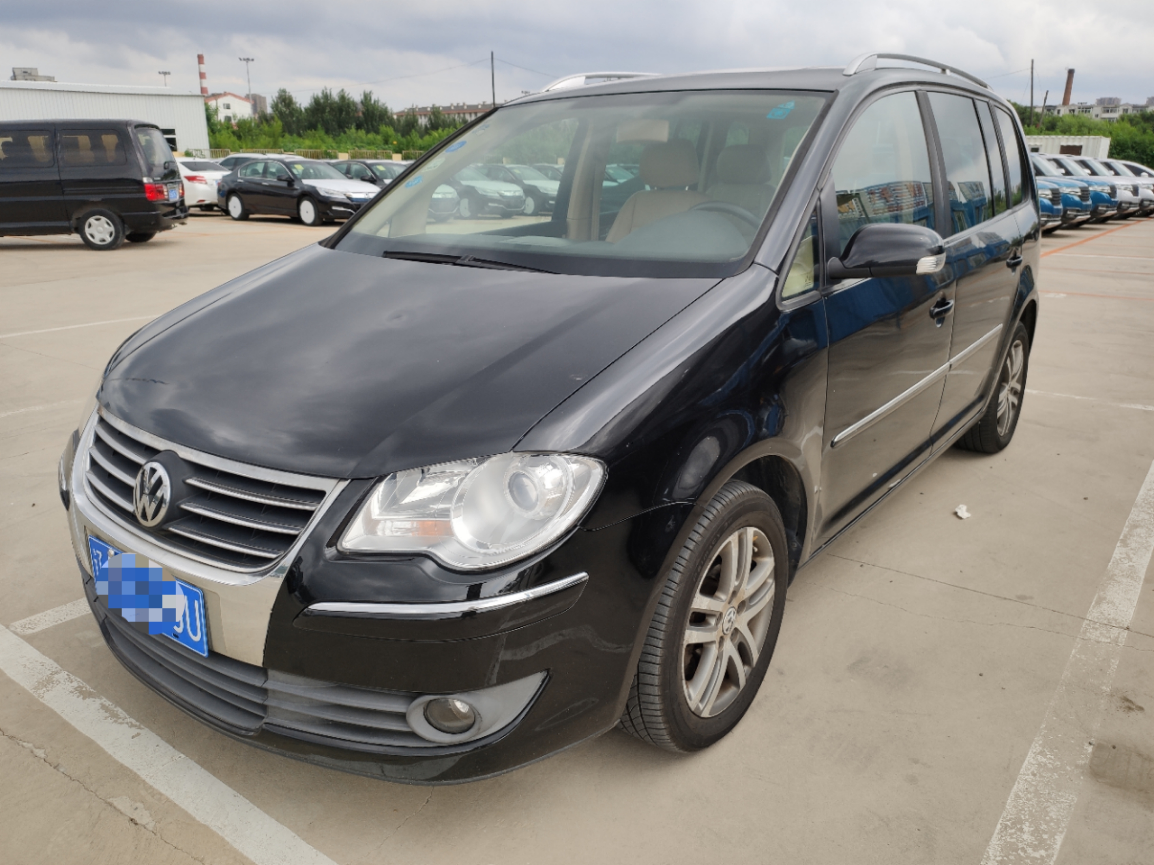 大众途安suv5座二手车,2008款大众途安mpv现在值多少钱