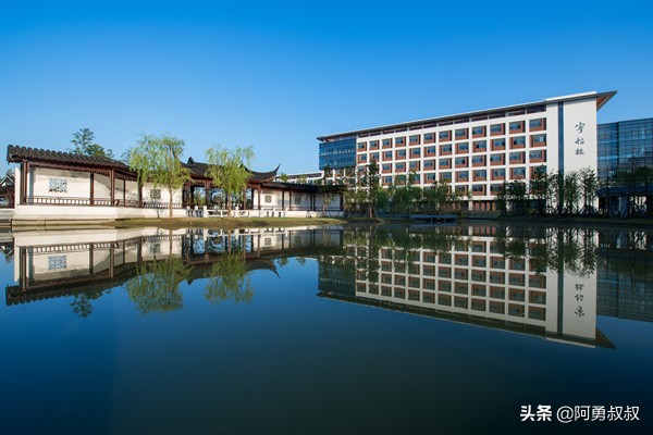 江苏省昆山中学官网,昆山文峰高级中学怎么样