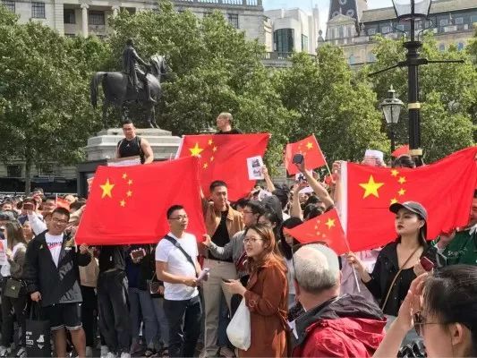 在海外遇到“港独”挑衅，除了国骂还有更好的回击方式吗？