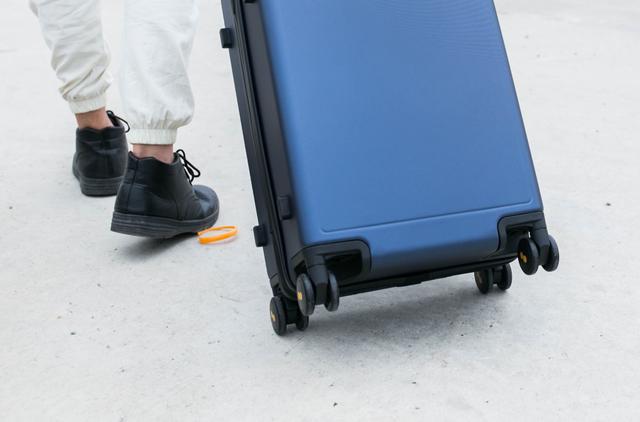 地平线8号旅行者系列旅行箱24英寸,地平线8号旅行箱