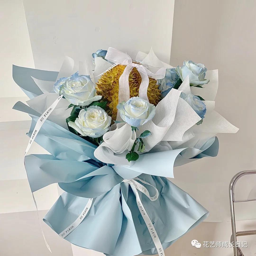 节日特辑vol.3|520碎冰蓝玫瑰花束，再来一波