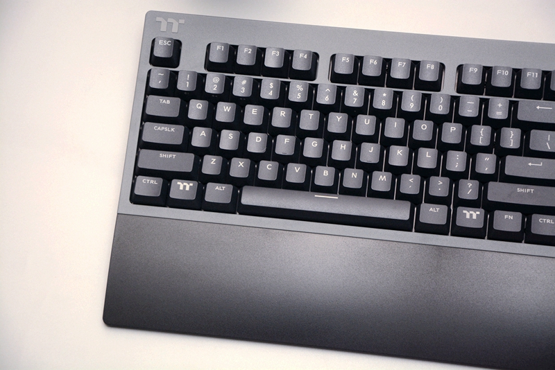 黑峡谷gk715s对比罗技g610,ttg821和罗技g613