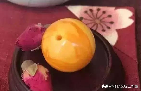 怎么分辨老蜜蜡戒指真假,老蜜蜡单珠怎么鉴定真假