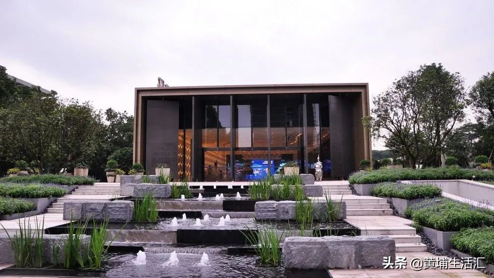 黄埔绿地中央广场多少层,黄埔绿地中央广场地铁