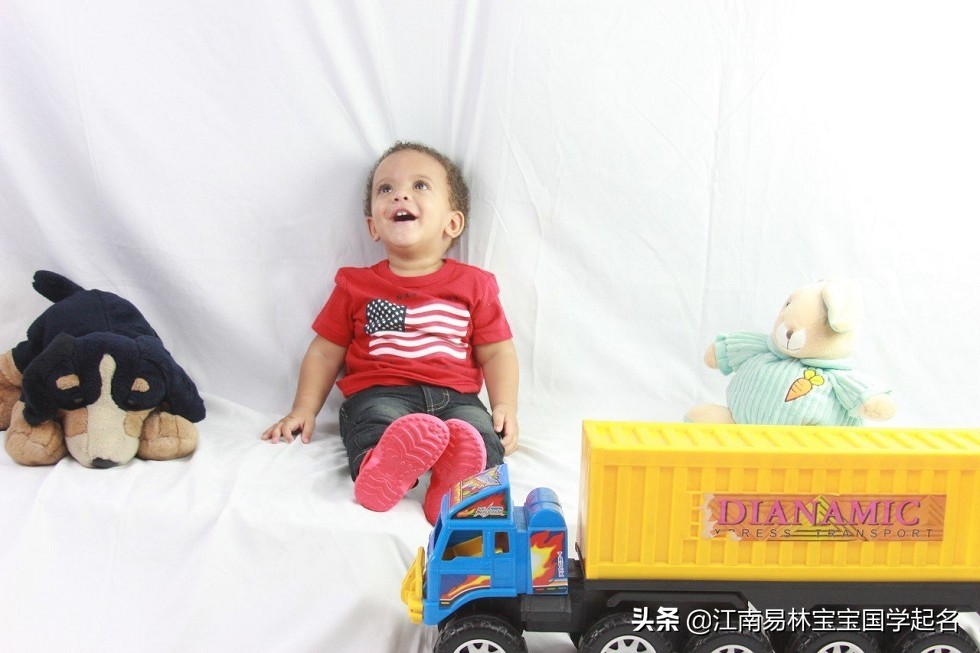 牛年男宝宝取名大全2021起名字,吉祥好听的牛年男宝宝名字大全