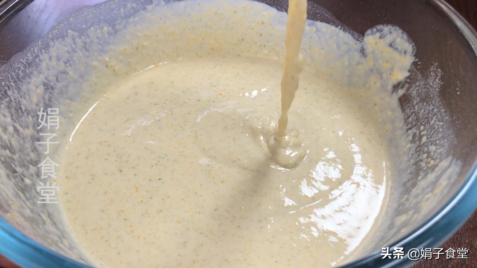 想学做杂粮煎饼怎么学好吃呢,想吃煎饼果子在家做