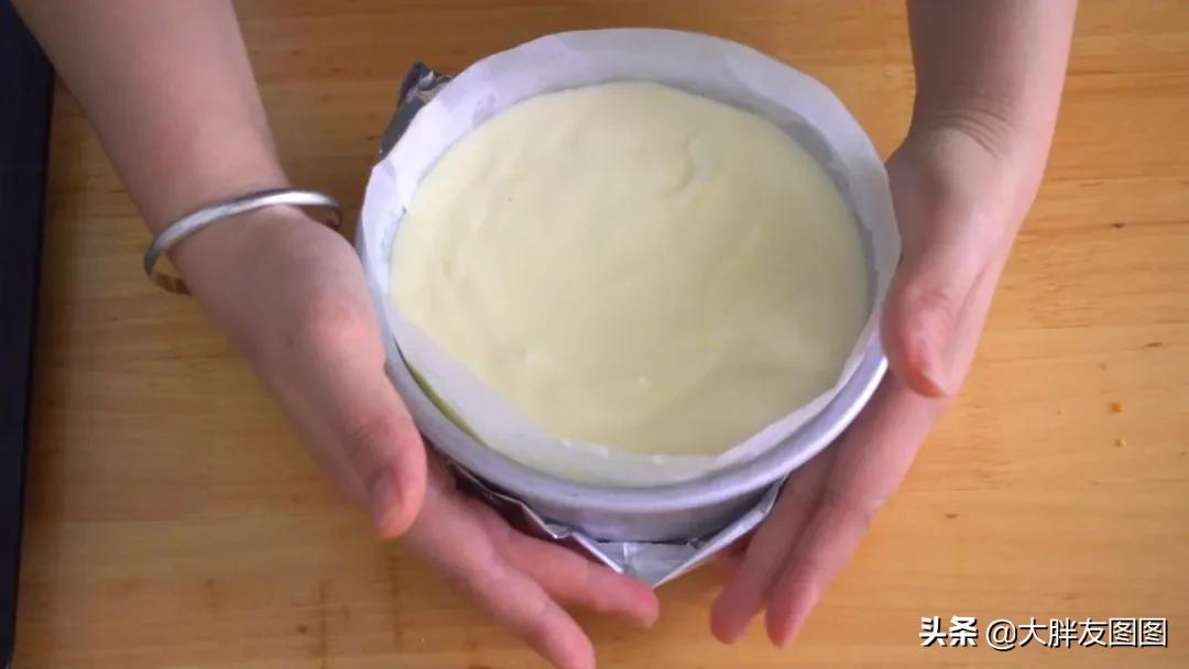 酸奶蛋糕制作教程零基础,比豆腐脑还嫩滑的酸奶蛋糕