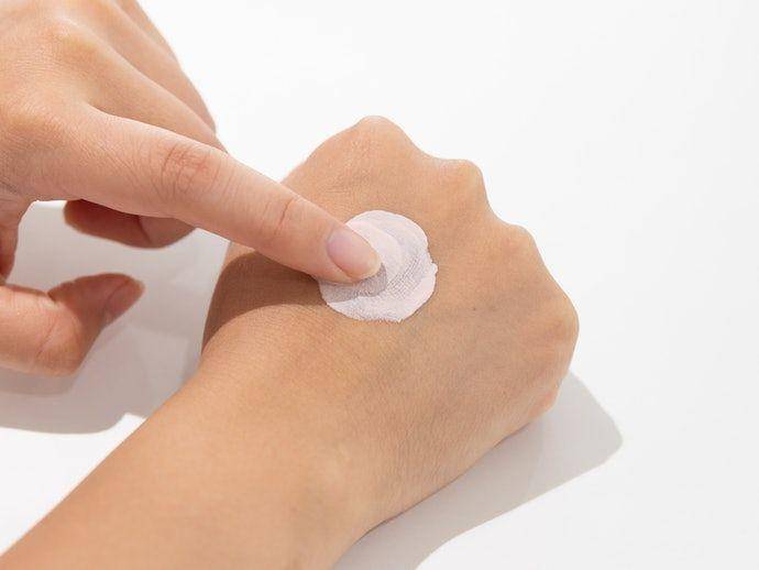 年会你会被同事夸的!打造水润服帖的天生好皮,它不能少