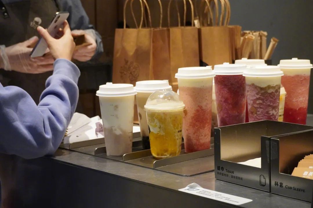 茶颜悦色高颜值奶茶,网红奶茶茶颜悦色真的好喝吗