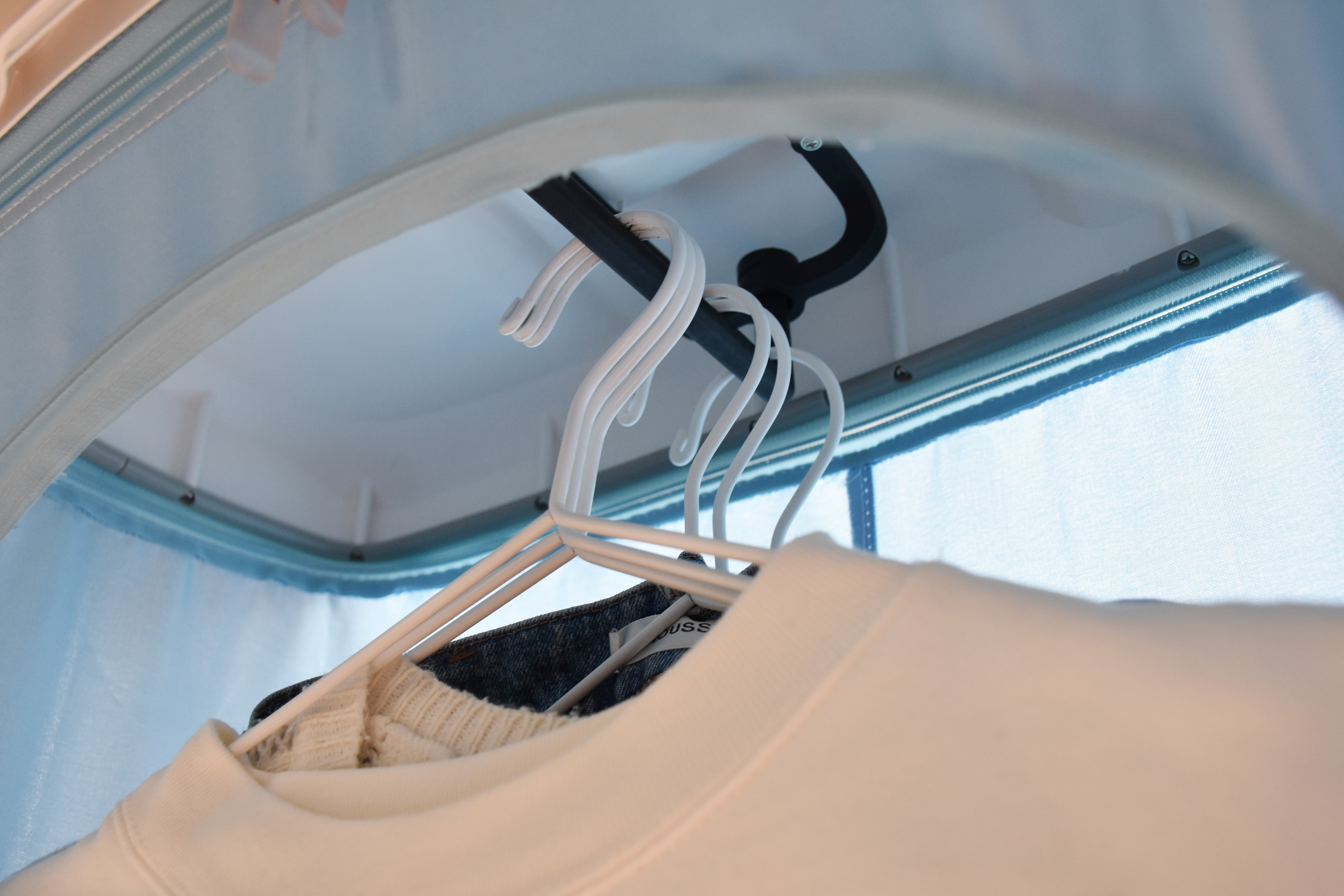 干衣机推荐天气变凉衣服很难干,下雨天的救星多功能干衣机