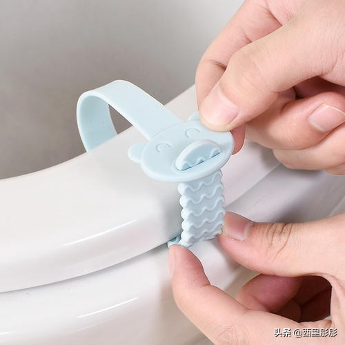 马桶玻璃胶发黑怎么处理,马桶底玻璃胶发霉去除小窍门
