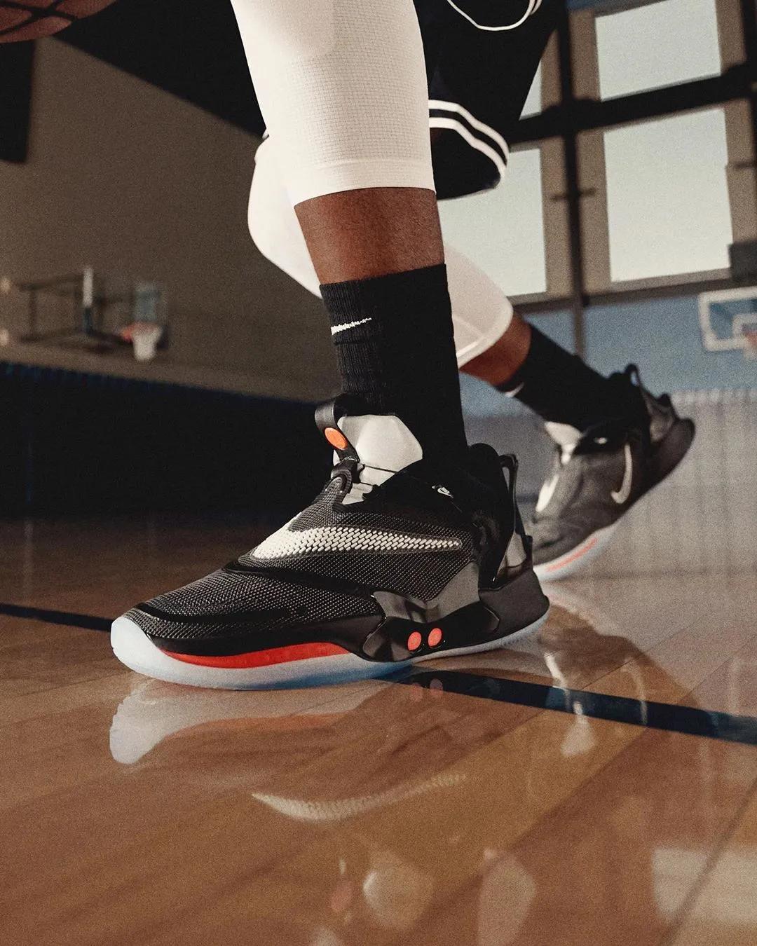 “为了这双鞋,我才买的这台iPhone”