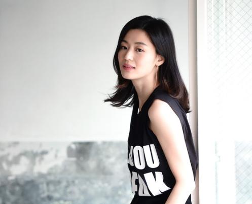 脸上长痣人一般有几个特征,脸上哪个位置长痣说明好看