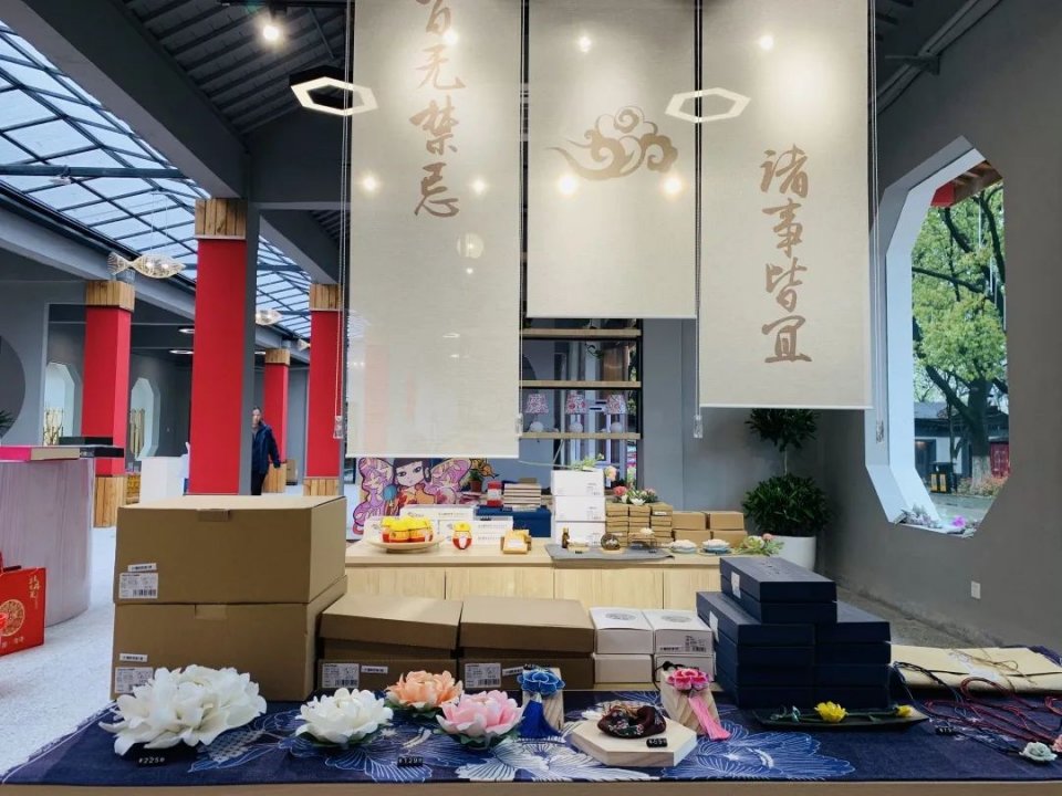 壮观！千万游客“云”游尚湖，新晋“男神”火爆上线！