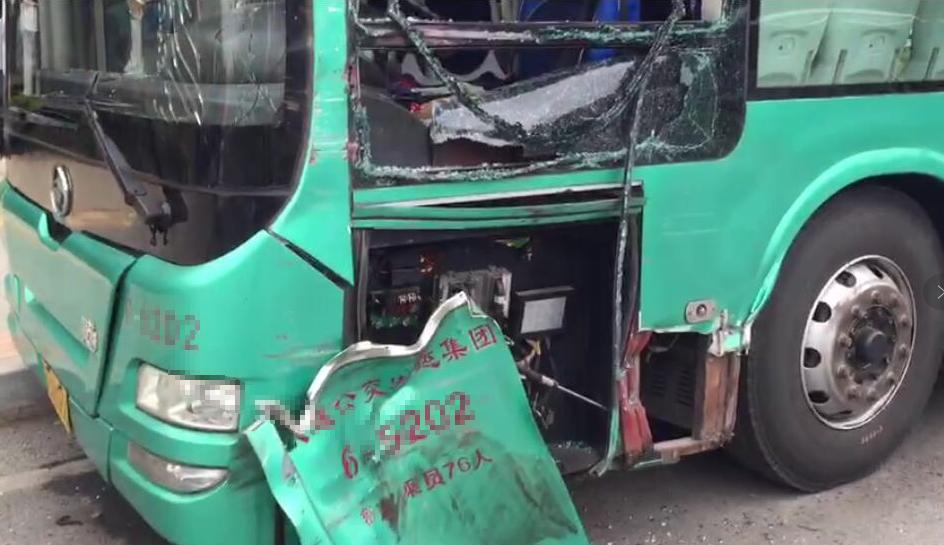 第五郡着火,闹市区大货车失控