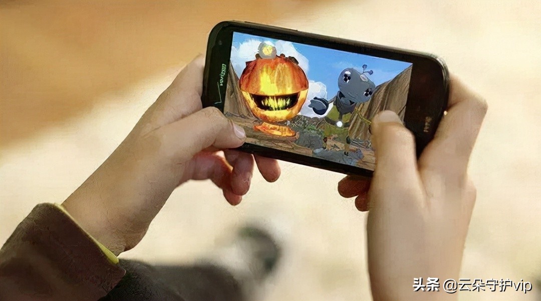 14岁少年沉迷玩手机怎么办,中学生沉迷于玩手机怎么办